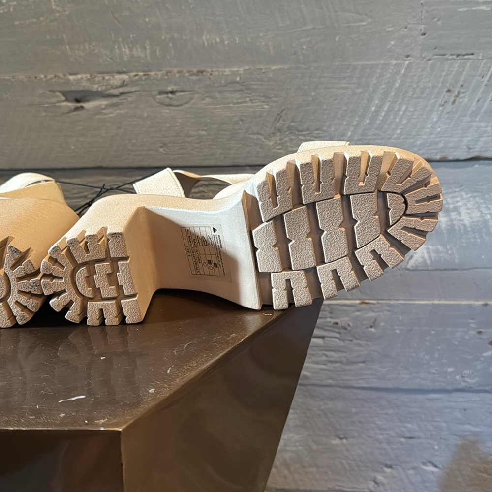 Mudd Cream Platform Sandals with Chunky Sole - Picture 6 of 8